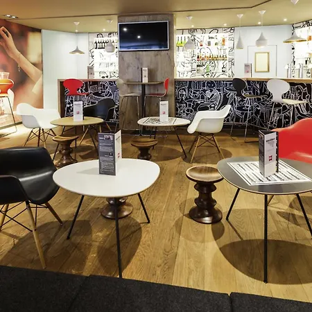 Ibis Centre Hotel 3*