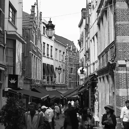 Des Galeries 4* Brussel