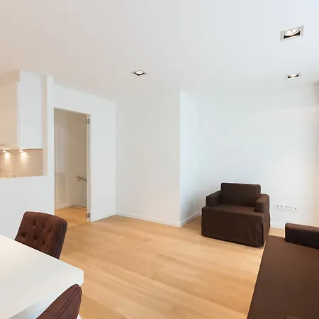 Apartment Regent 55 *
