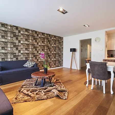 Regent 55 Apartment *