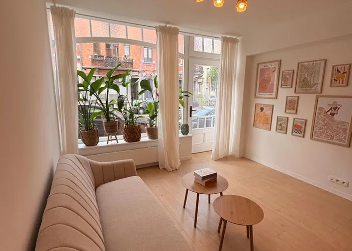 Room With Ensuite And Garden