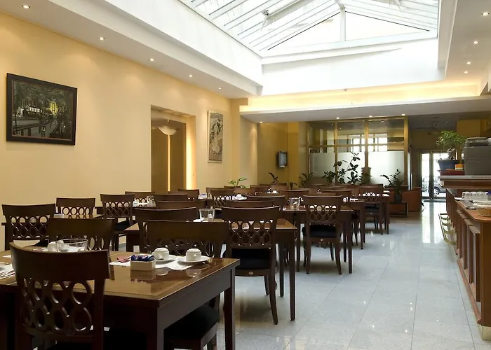 Hotel Belmont