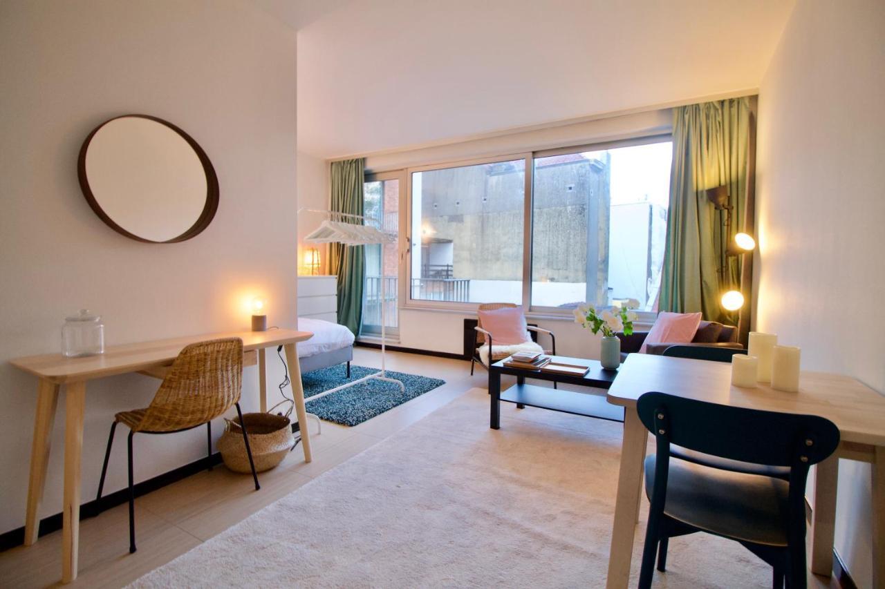 Amazing & Cosy Perfect Location 'stephanie-louise Area' Apartment *