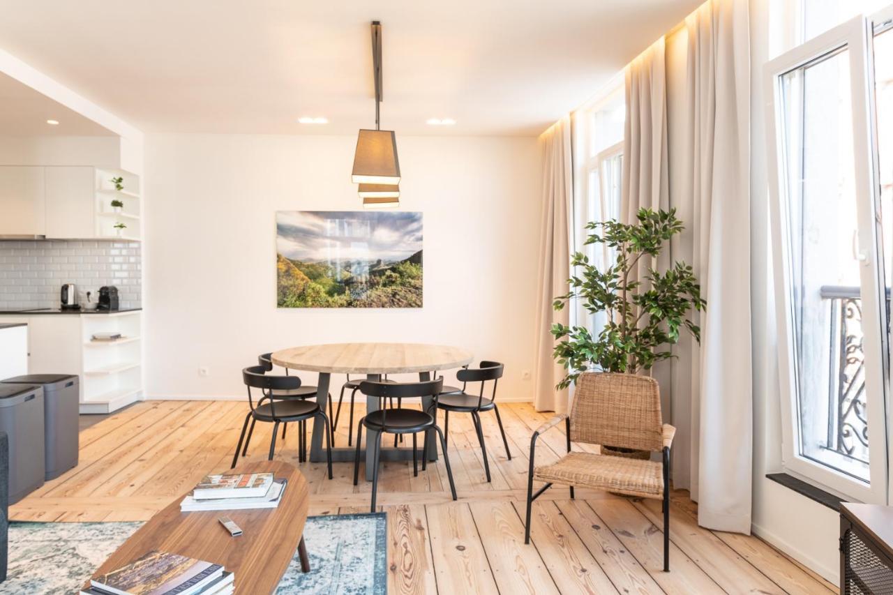 Apartment Spacious Modern Appartments In The Heart Of
