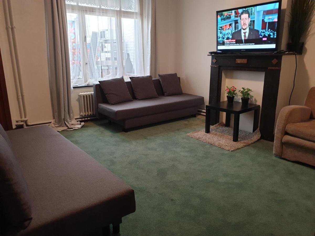 Căn hộ Group 2 Bedroom For 5 *