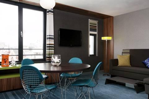 Aloft Schuman Hotel 3*