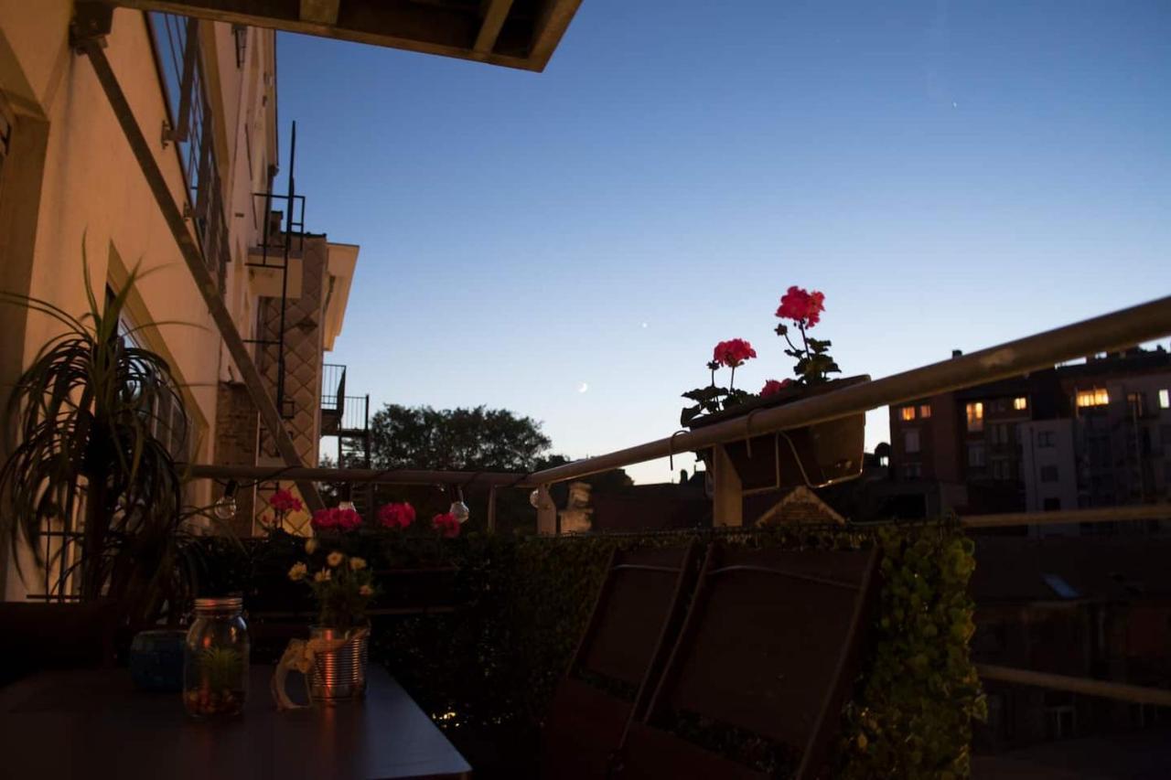 Privatunterkunft Chic With Bathroom - Terrace & Free Parking Brüssel