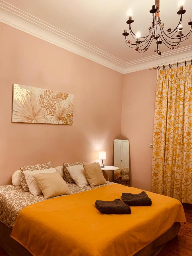 Bijou > Parvis St Pierre Apartment