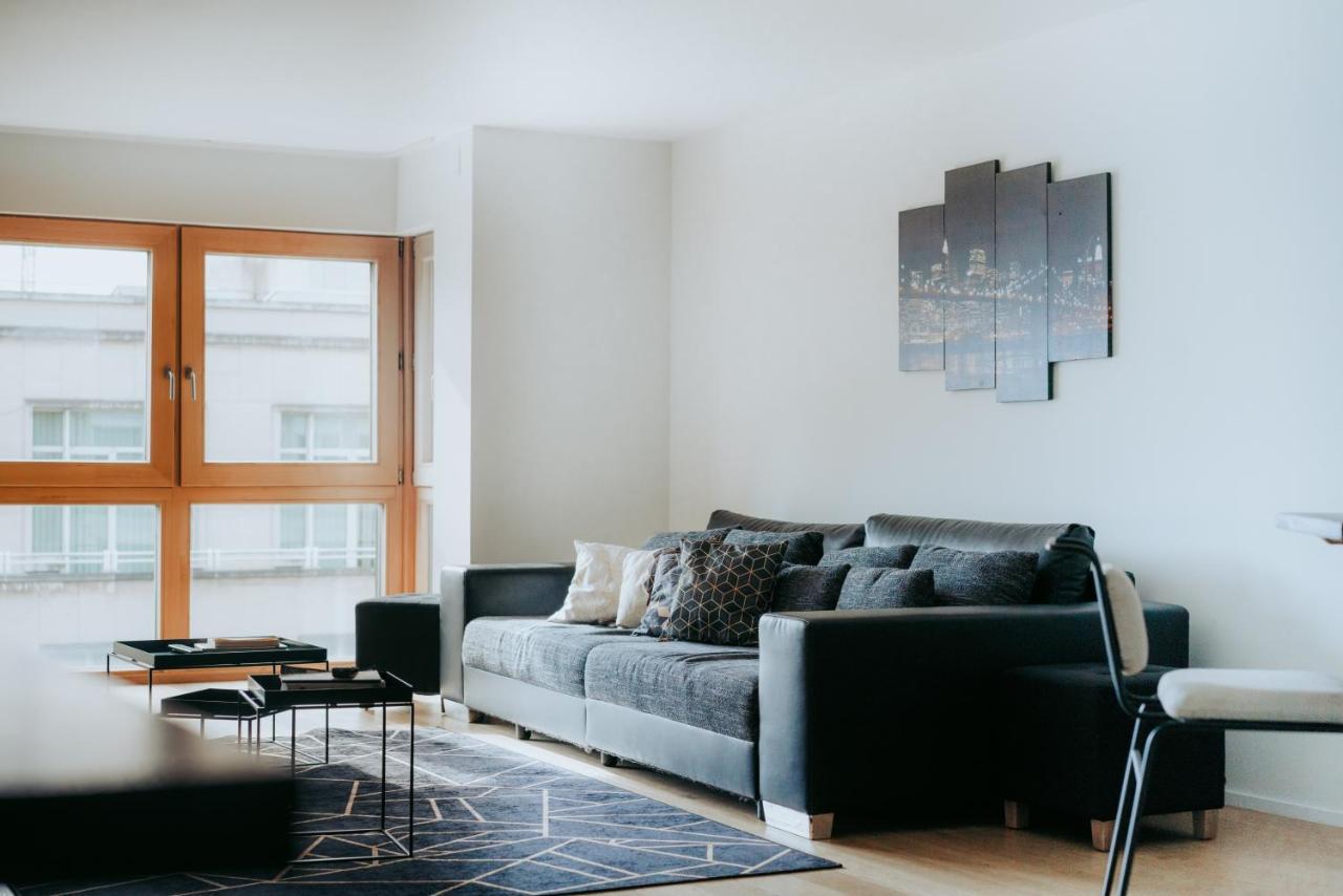 Apartment Smartflats Design - L42 *
