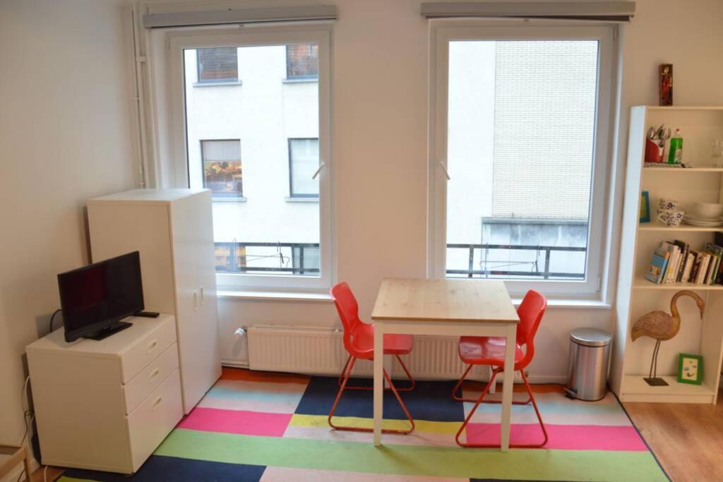 Apartment Nice Studio In Marolles