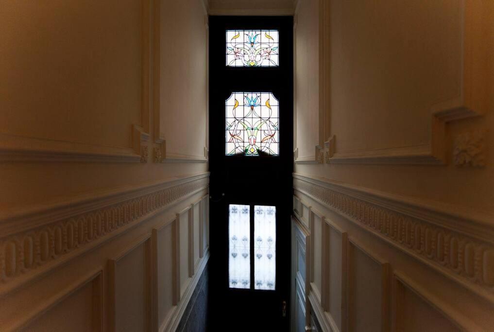 Apartment In Trendy Chatelain Center Area Little Garden Internet Wifi