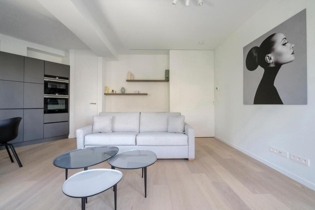1 Bedroom With Balcony Avenue Louise Apartment Brüssel