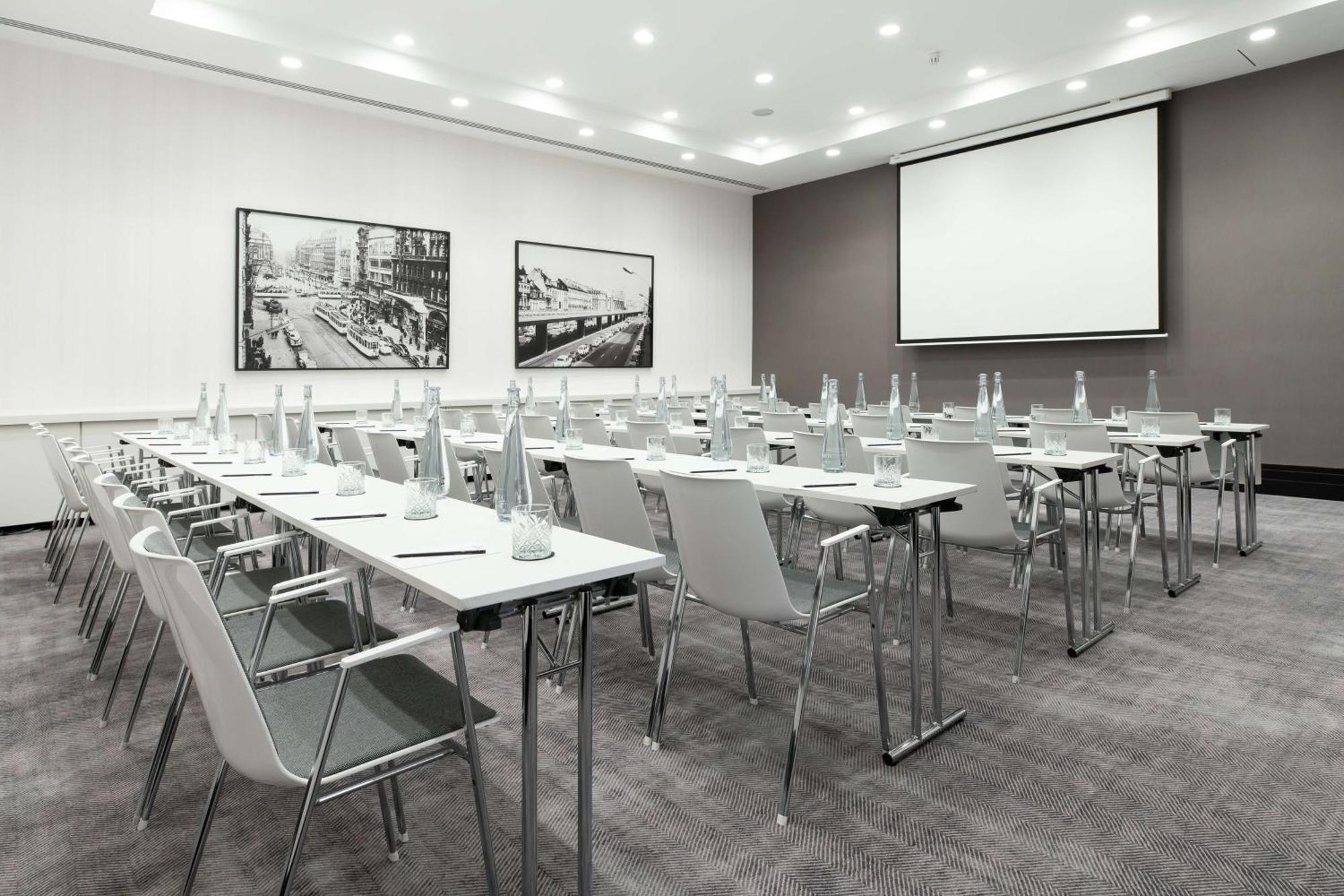 Radisson Collection Grand Place Hotel 5*
