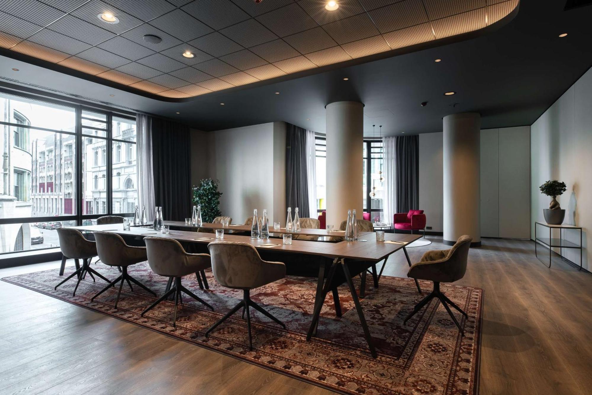 Radisson Collection Grand Place 5* Brussels
