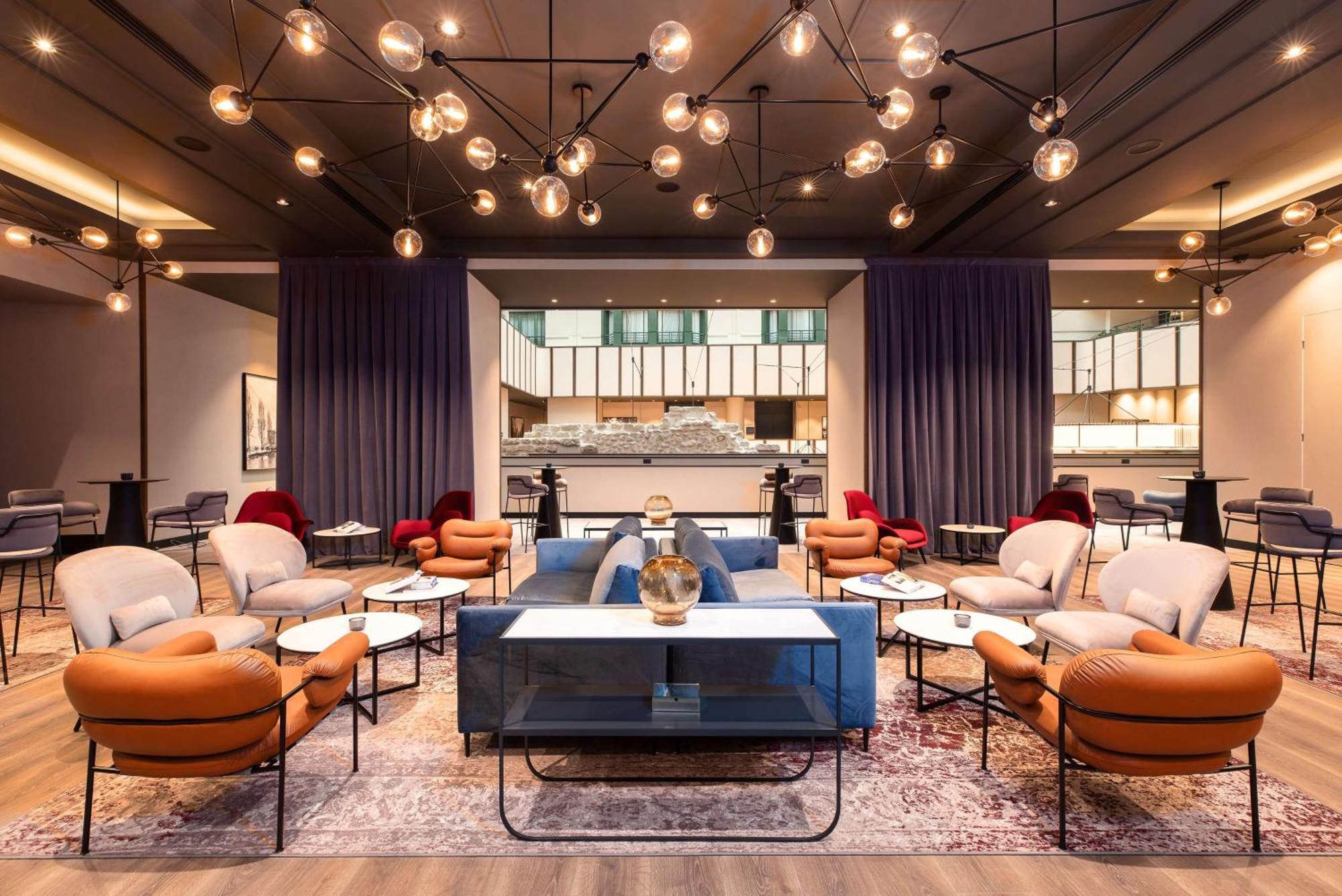 Radisson Collection Grand Place Hotel 5*