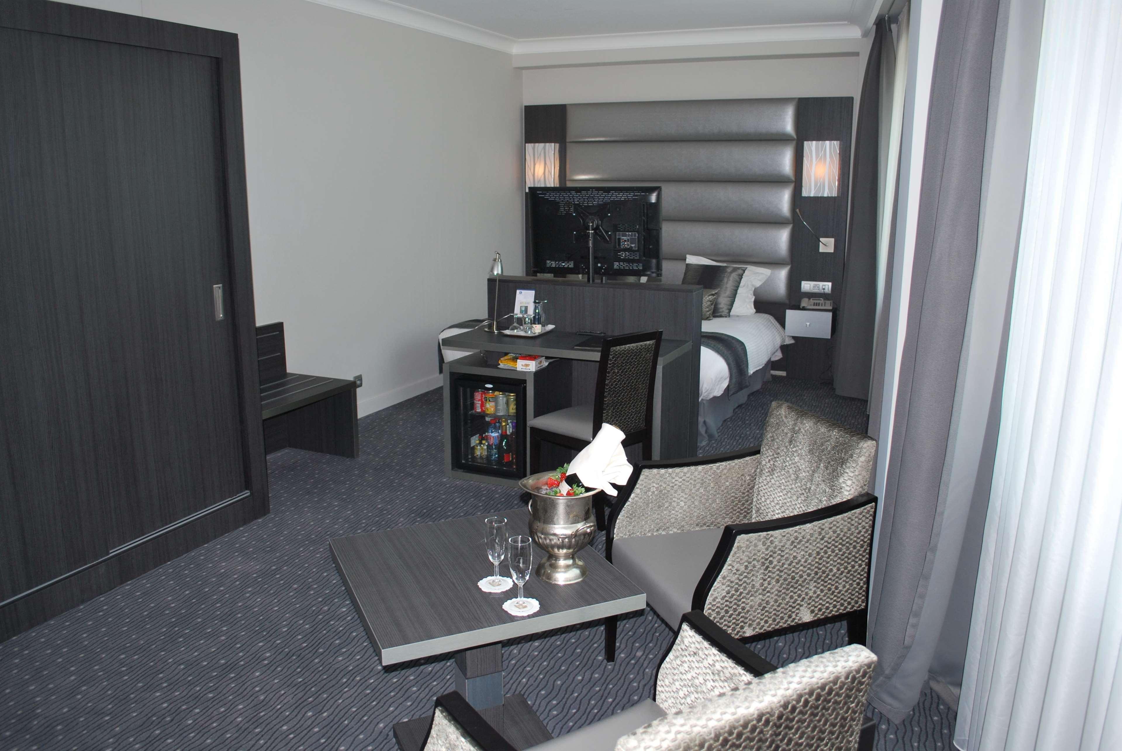 Best Western Royal Centre Hotel 3*