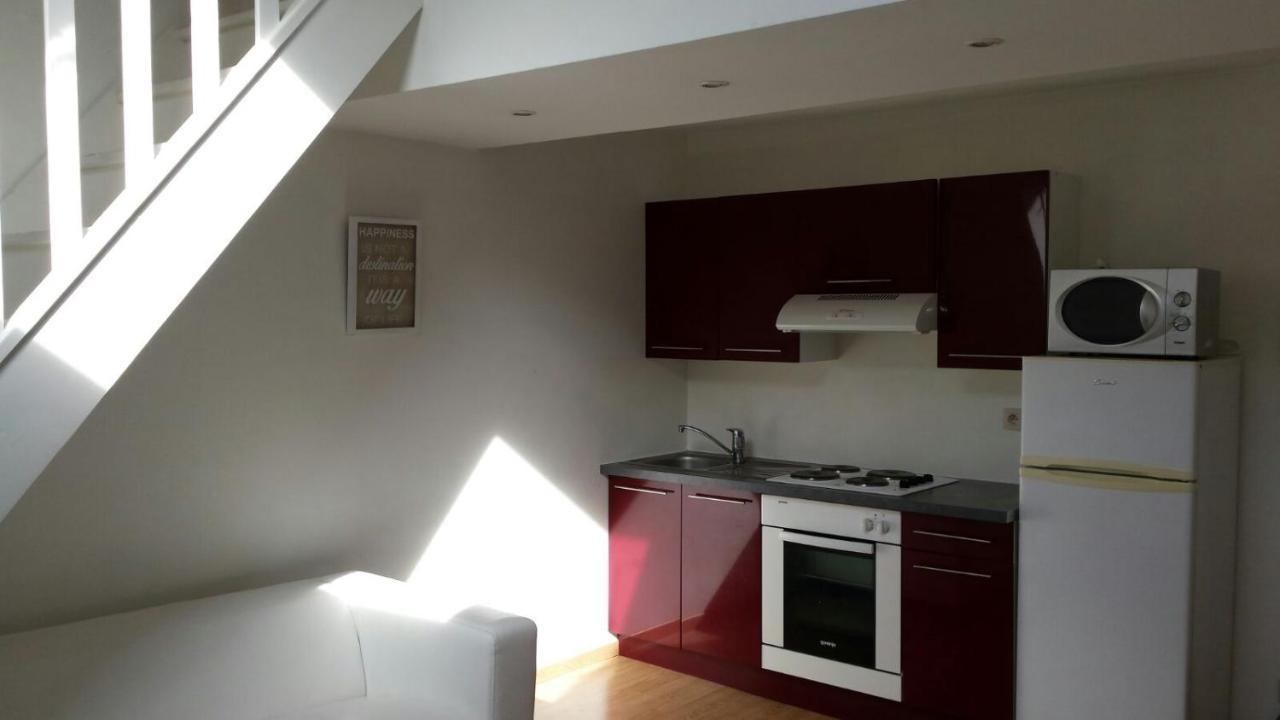Apartment Duplex Sleeps 4 *