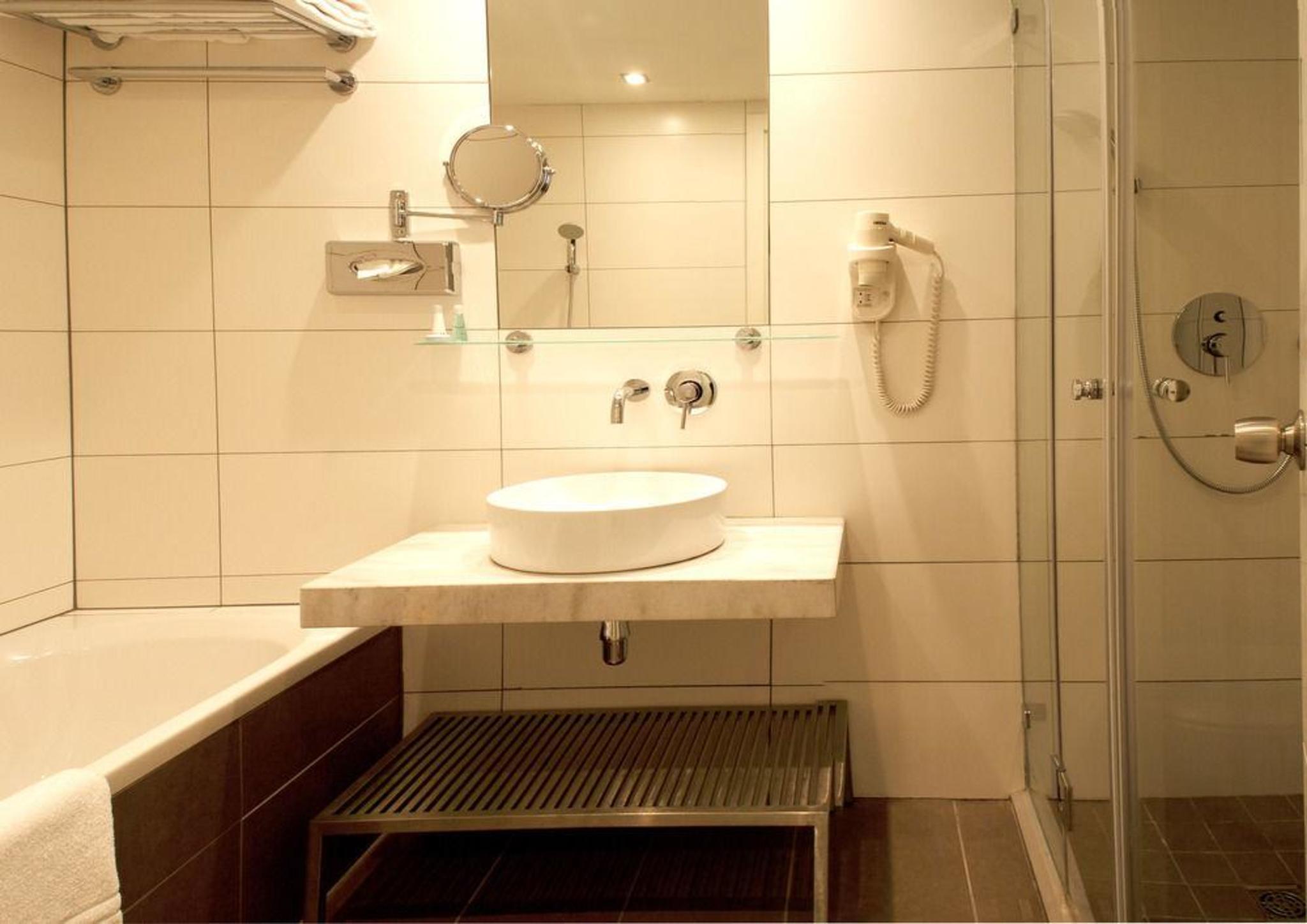 B-aparthotel Montgomery 4*