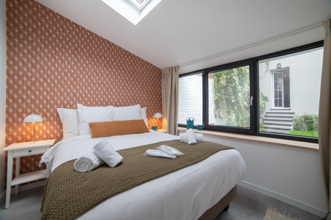 Apartment Sweet - Automne