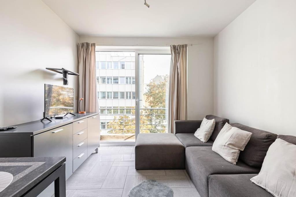 Beautiful 1br/1bar In E.u. District * Brussel