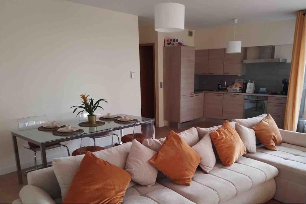 Apartment Beautiful 2br/2bar Apartement In European District