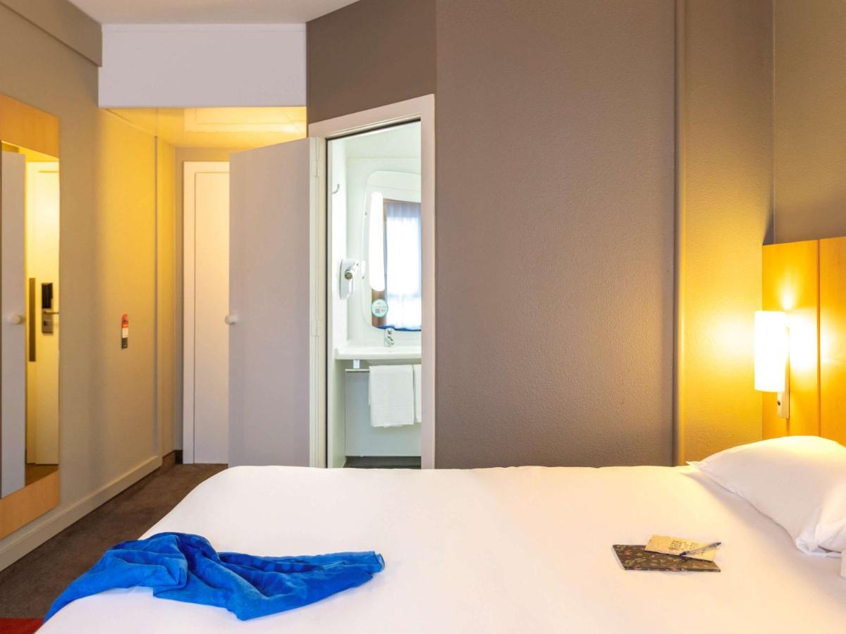 Hotel Ibis Centre Gare Du Midi 3*