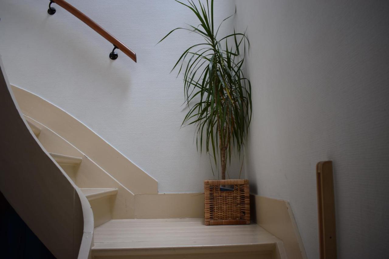 Homestay Upstairs - Eu District *