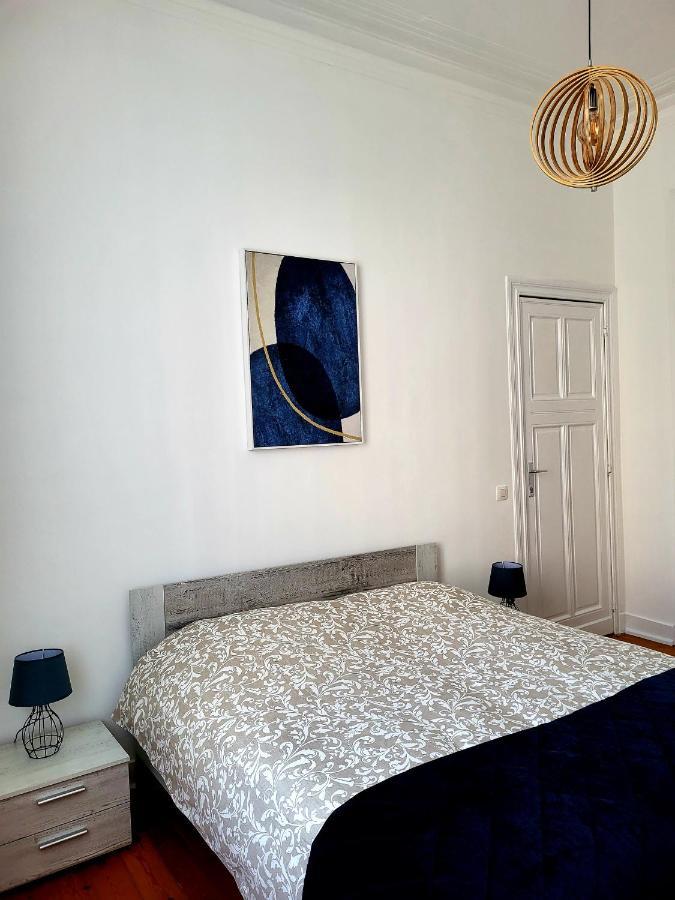 Brussels Bed & Blockchain Private With Shared Bathroom