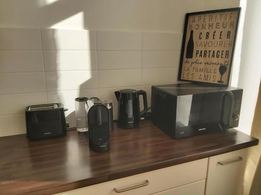 Bel Proche De Gare Du Midi, A Cote Du Centre Appartement