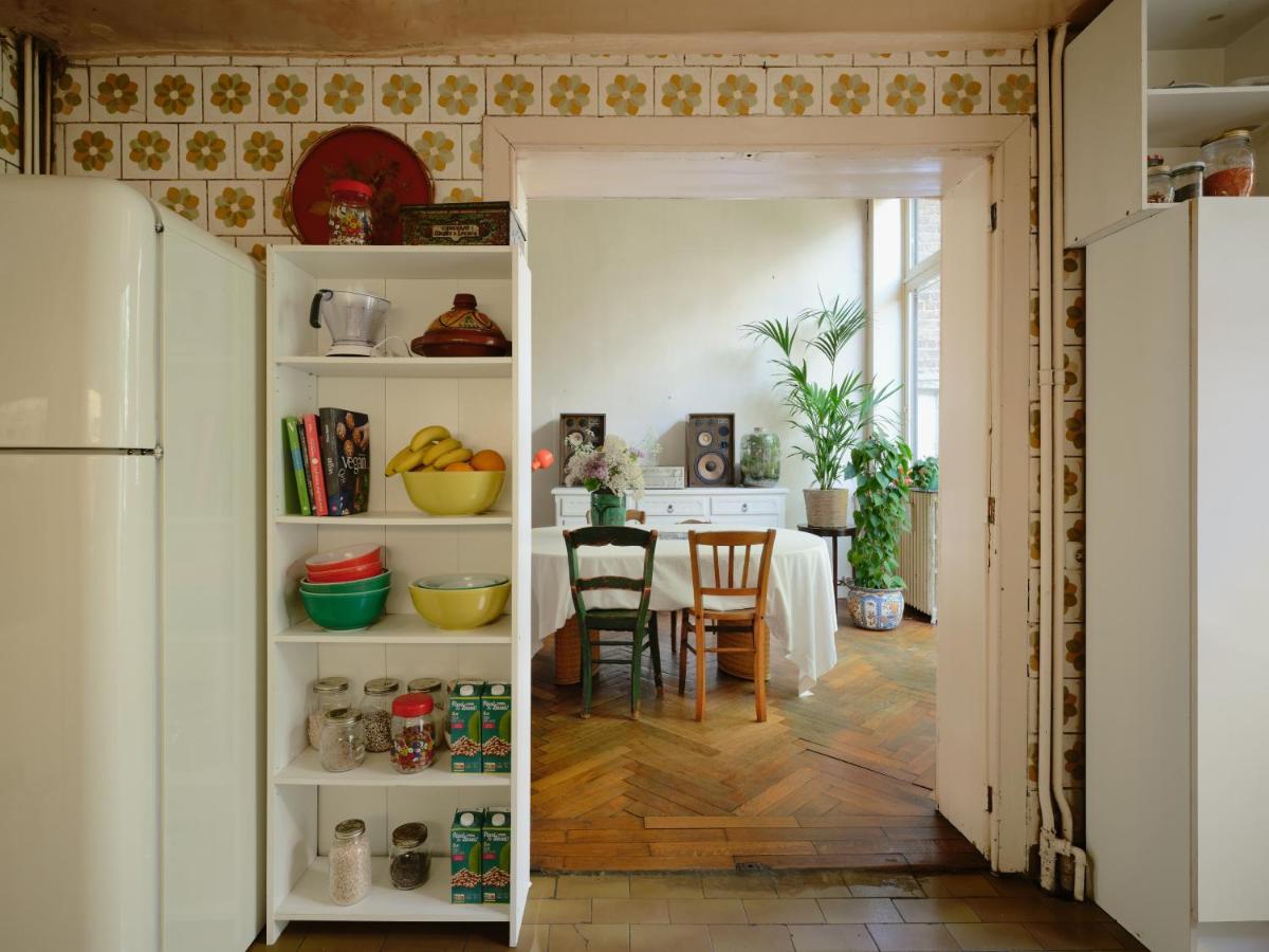 Charming And Spacious House With Leafy Private Garden Close To Historical Center Of Apartment *