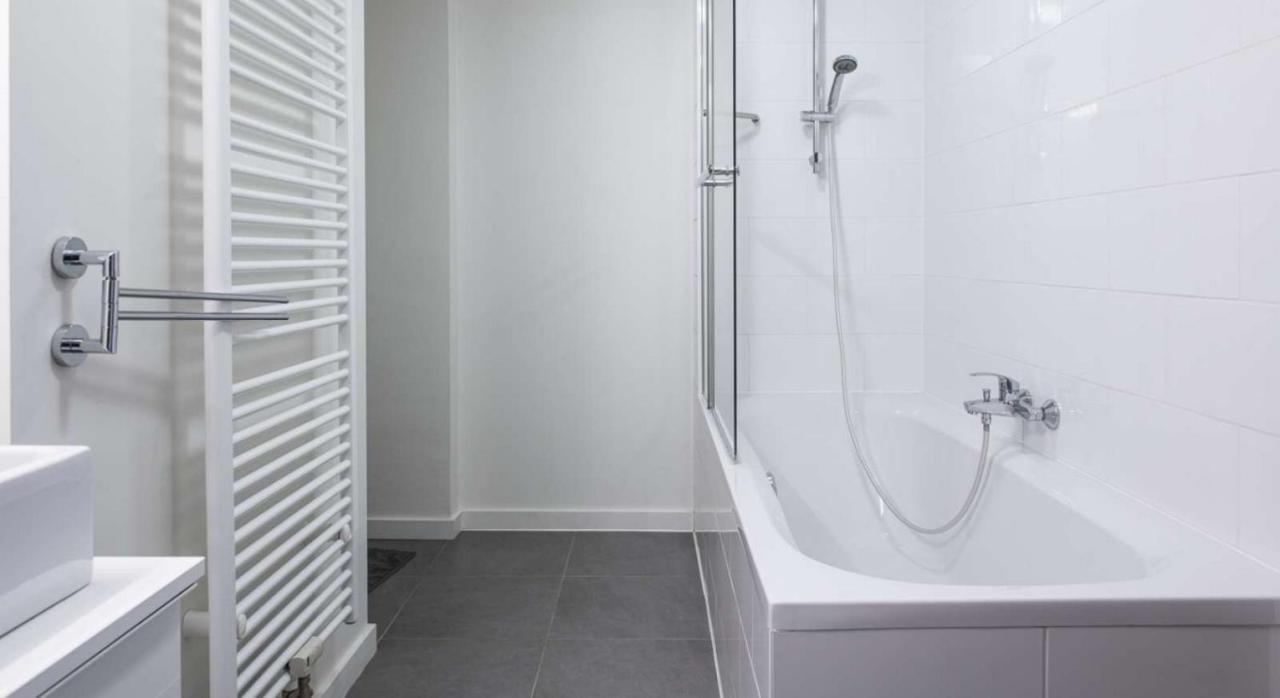 Chic 3-bedroom For Rent To Professionals In Ixelles Apartment Brussels
