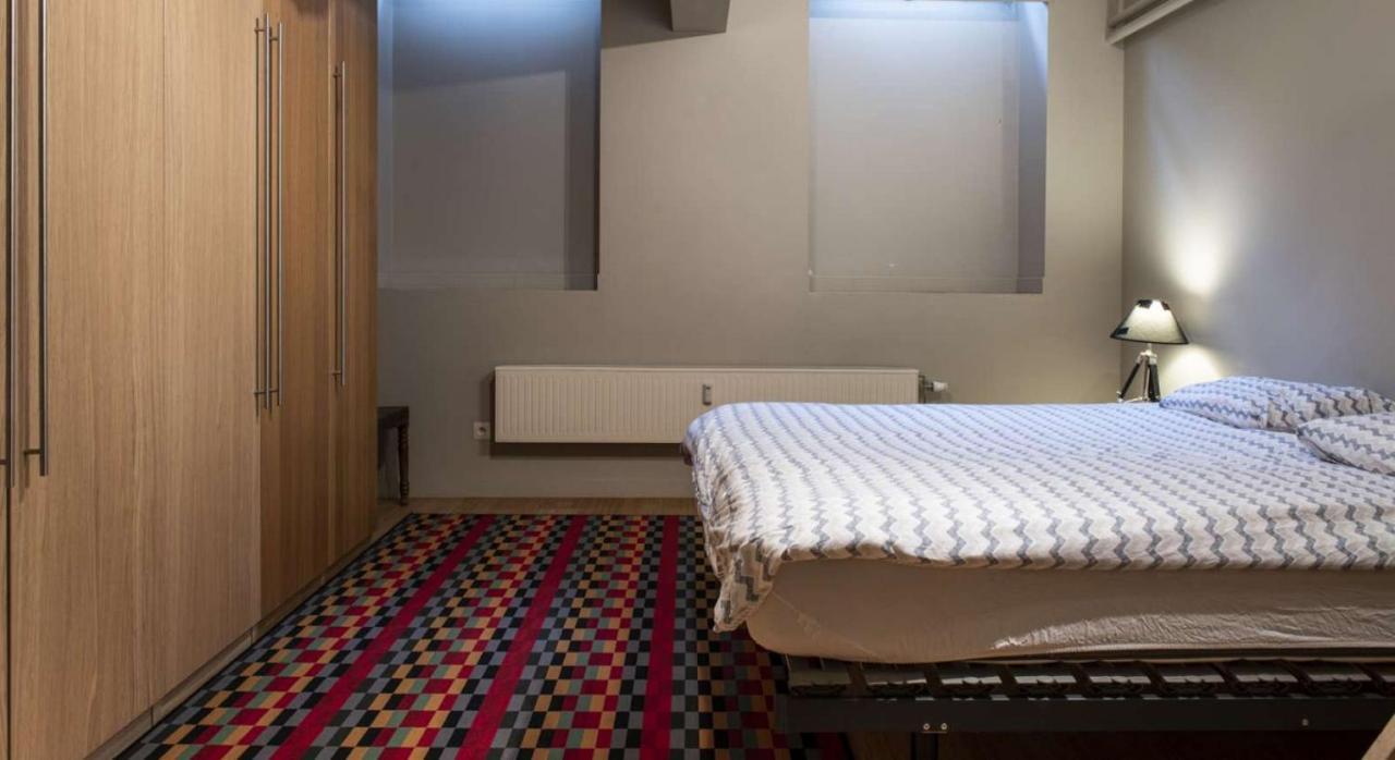 Chic 3-bedroom For Rent To Professionals In Ixelles Apartment