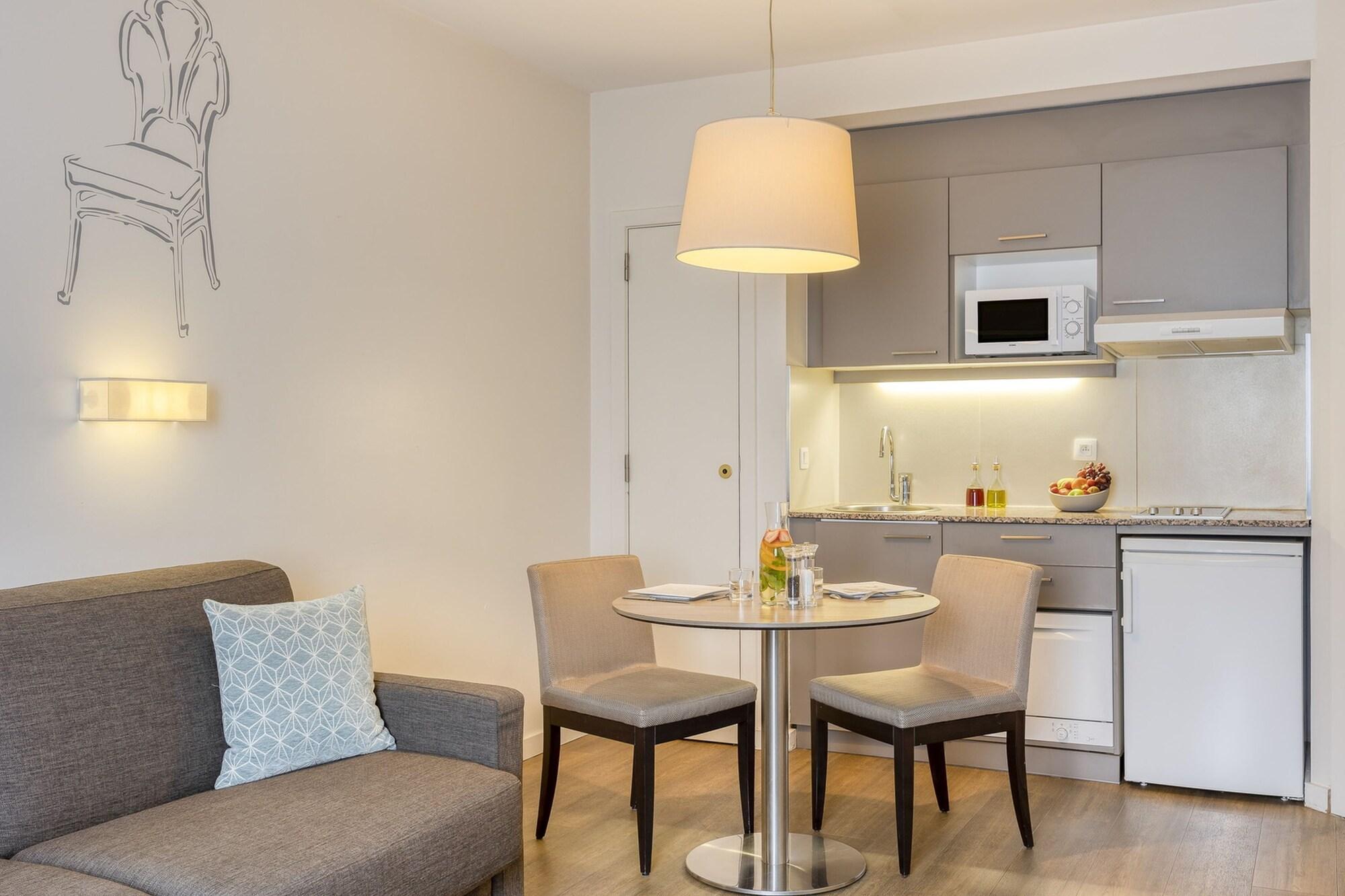 Citadines Toison D'or Brussels 3*