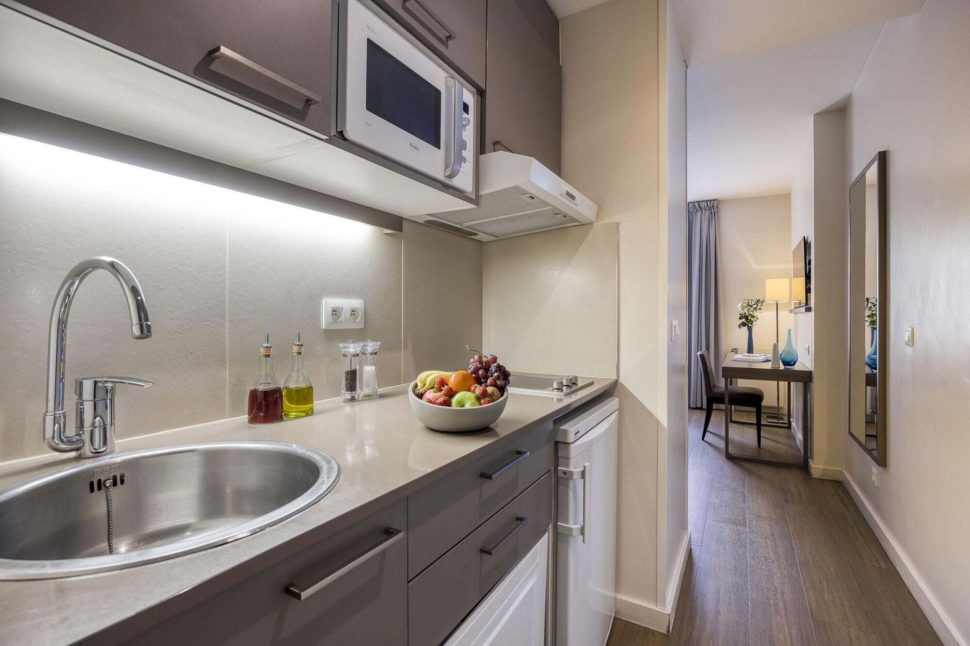 Citadines Toison D'or Brussels Aparthotel Saint-Gilles
