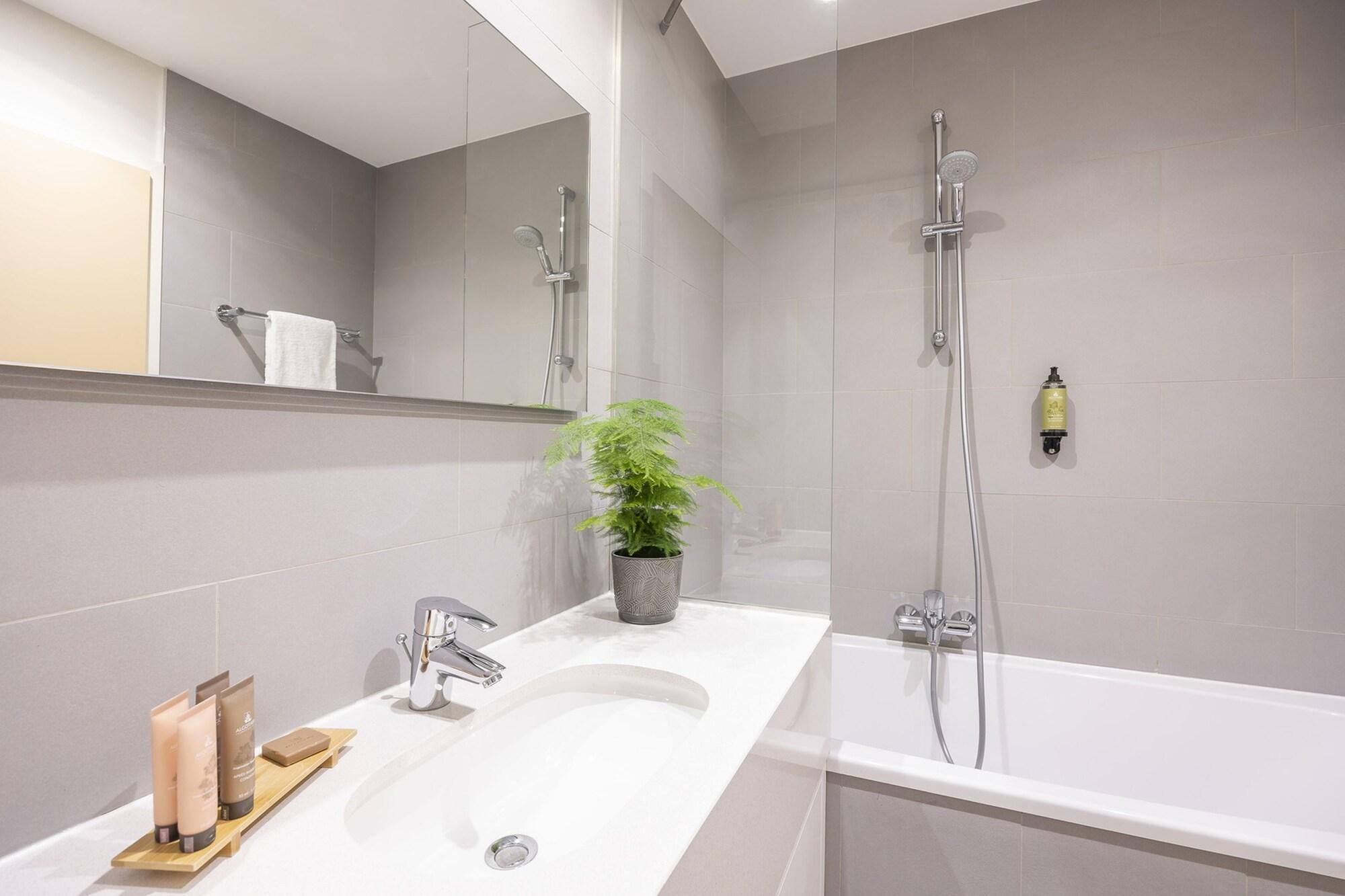 Citadines Toison D'or Brussels Khách sạn hẻo lánh Saint-Gilles