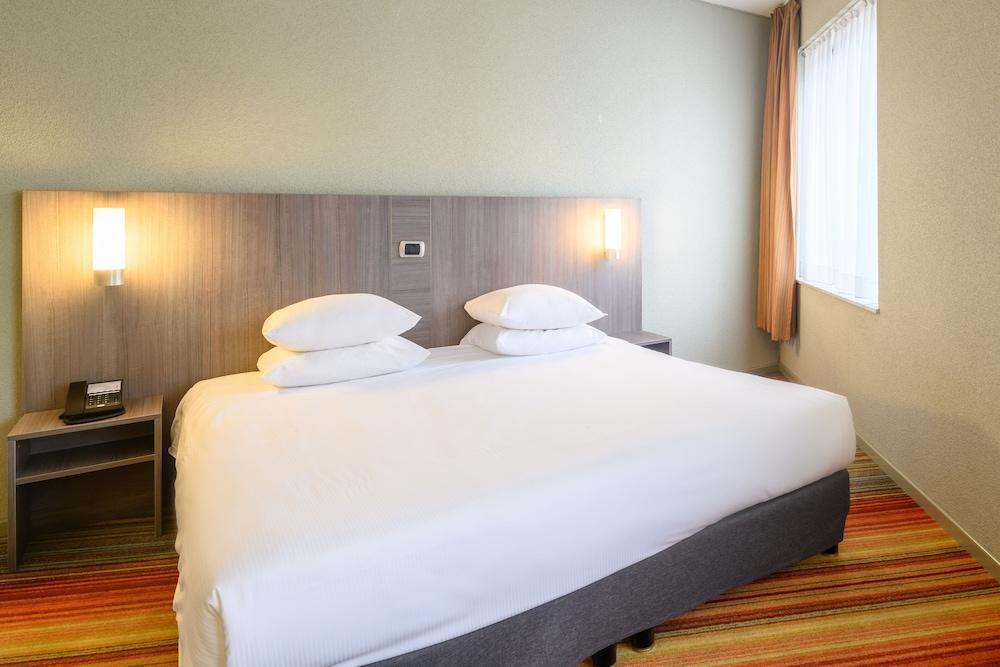 Alma Grand Place Hotel 3*