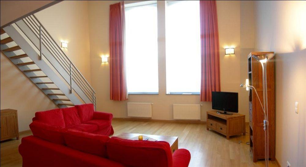 & Housingbrussels