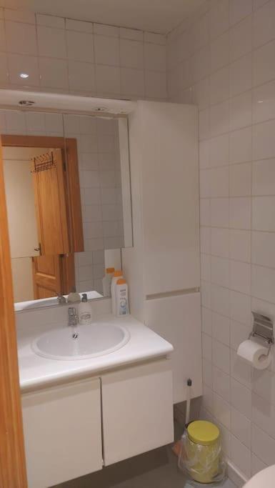 Charming 1-bedroom Apartamento Bruxelas