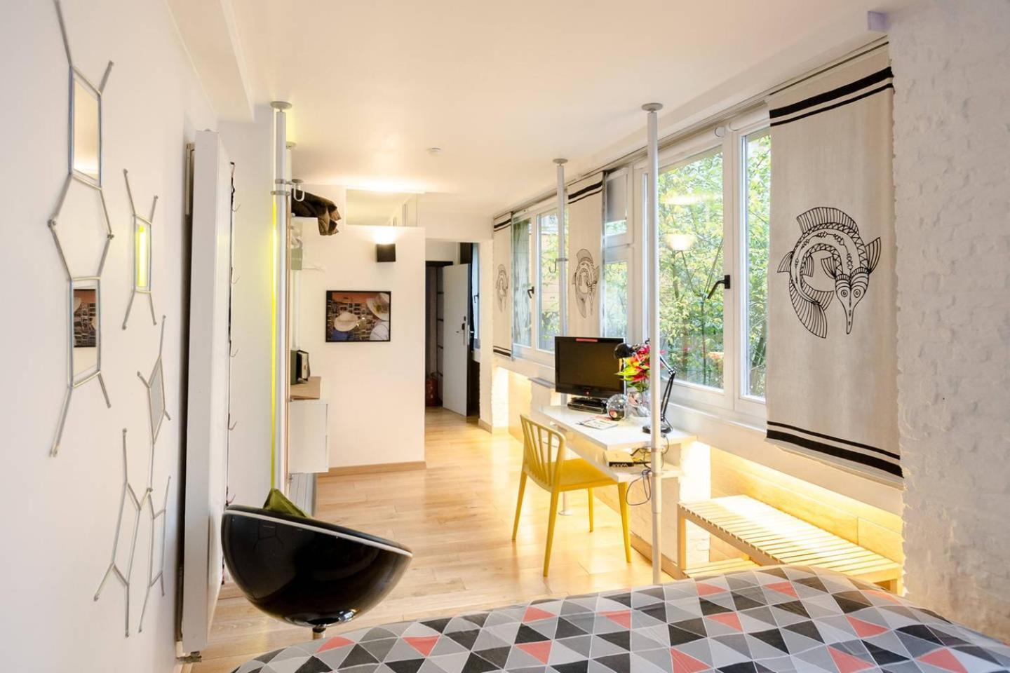 Bxlroom Guesthouse Guest house Brussels