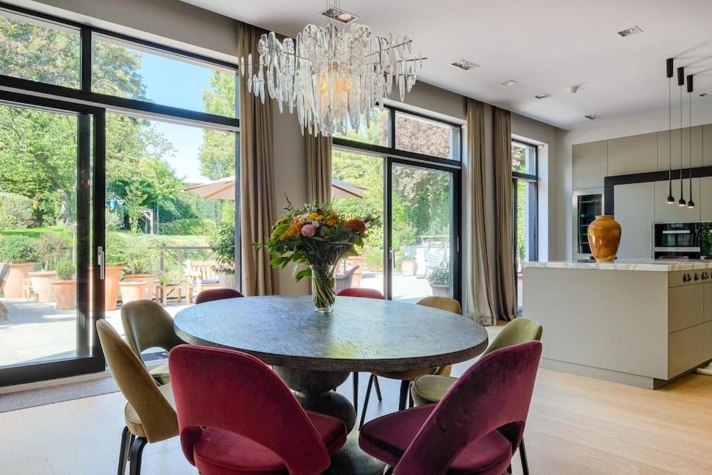 1000m2 With Indoor Pool Villa