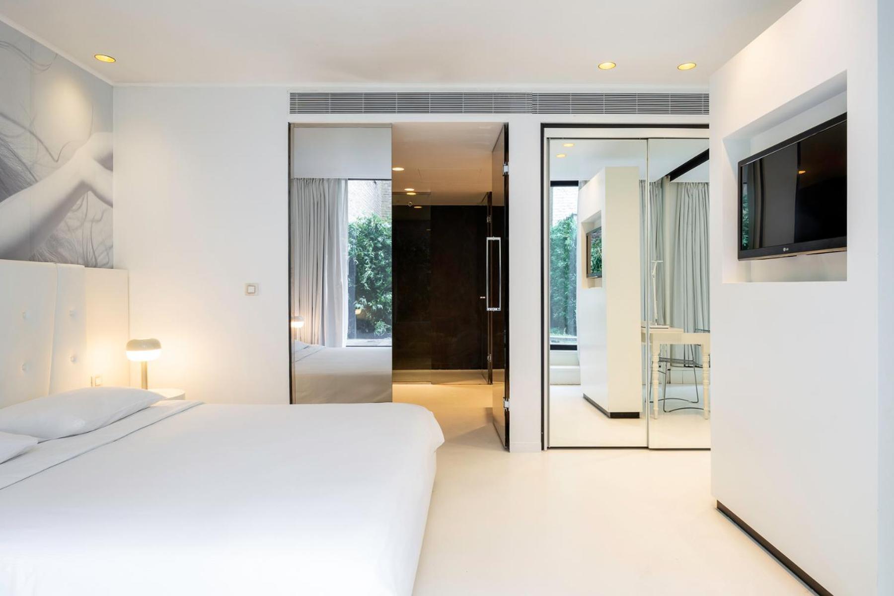 Aparthotel B-aparthotel Regent 4*