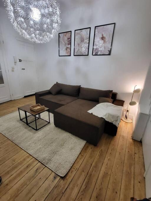 Style Haussmannien 1 Bedroom Apartment *