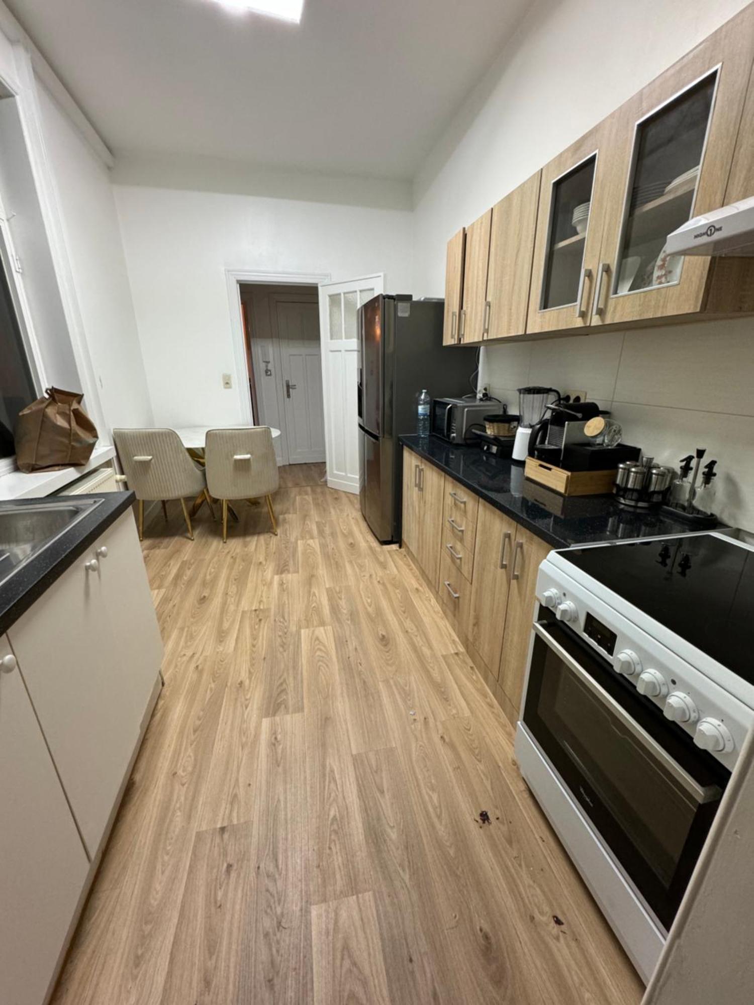 2 Luxueuse A Jette Apartamento