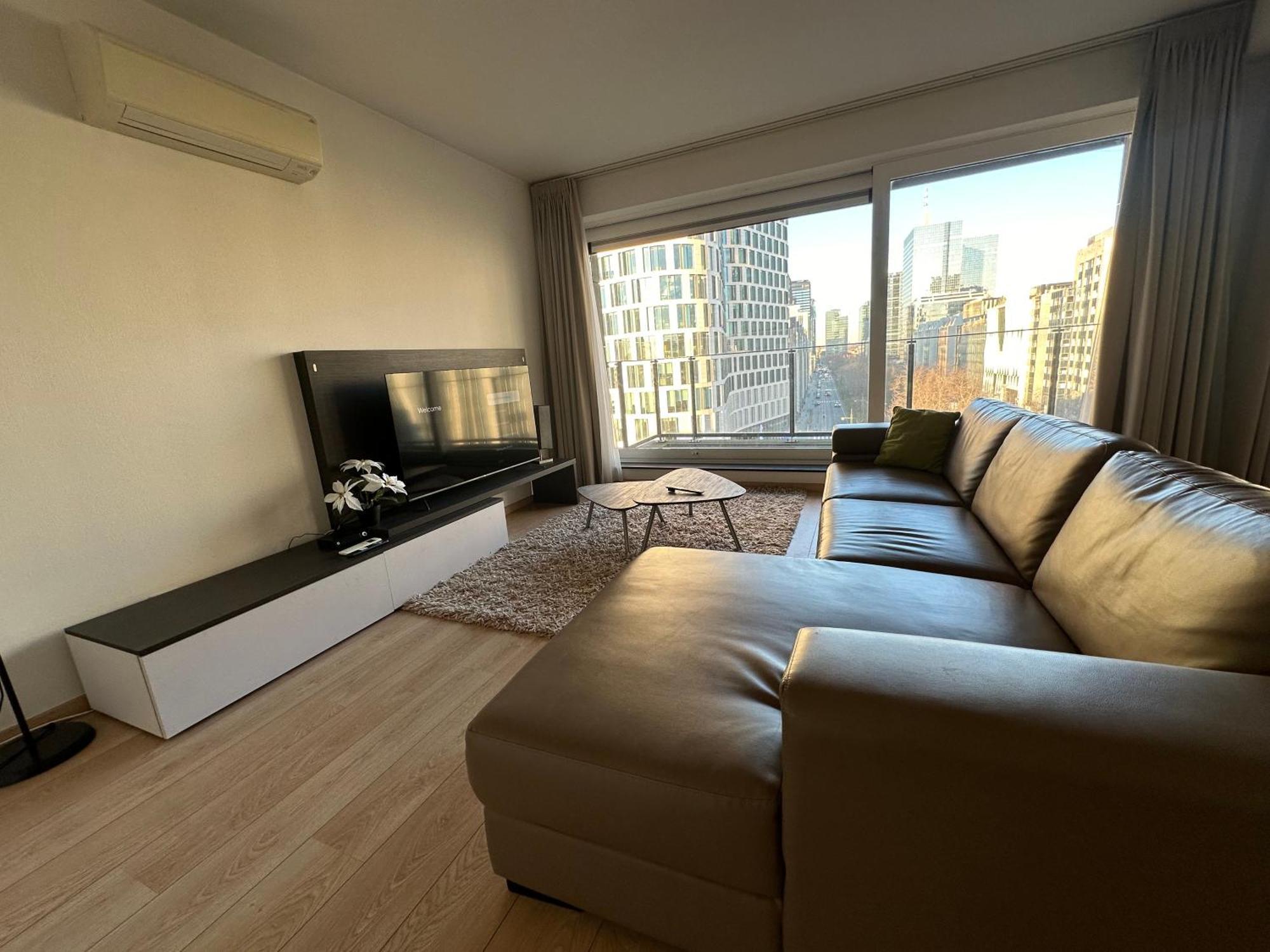 2 Bedroom In Center With Balcony Bruxelas