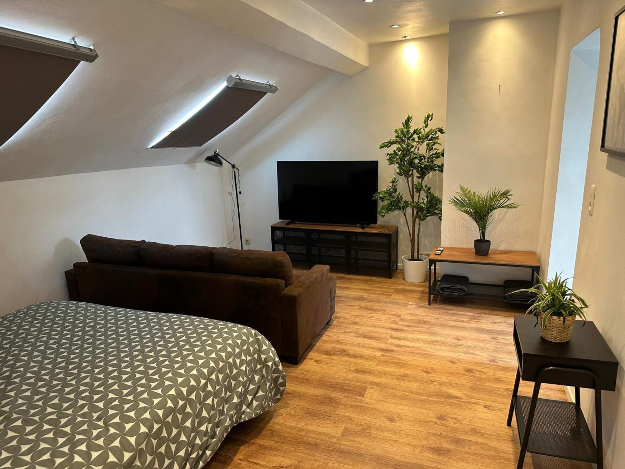 Immeuble Au Coeur De : Vivez L'experience Unique De La Rue Verbist Bruxelas