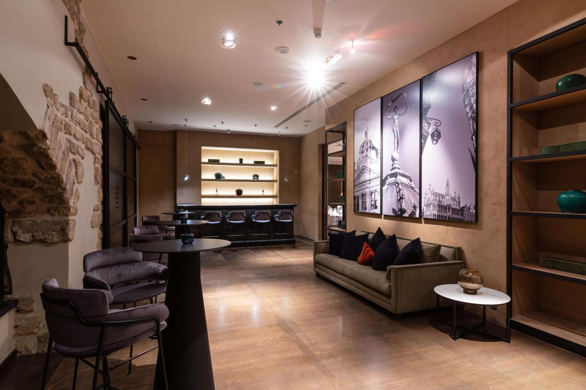 Radisson Collection Grand Place Hotel 5*