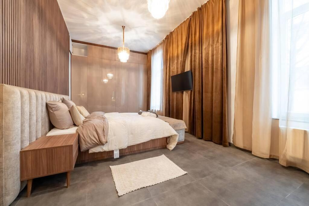 Luxueux 5 * Brussels