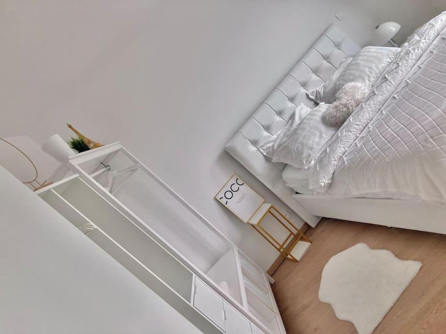 Apartment Luxury With Stunning View & Free Parking Brussels
