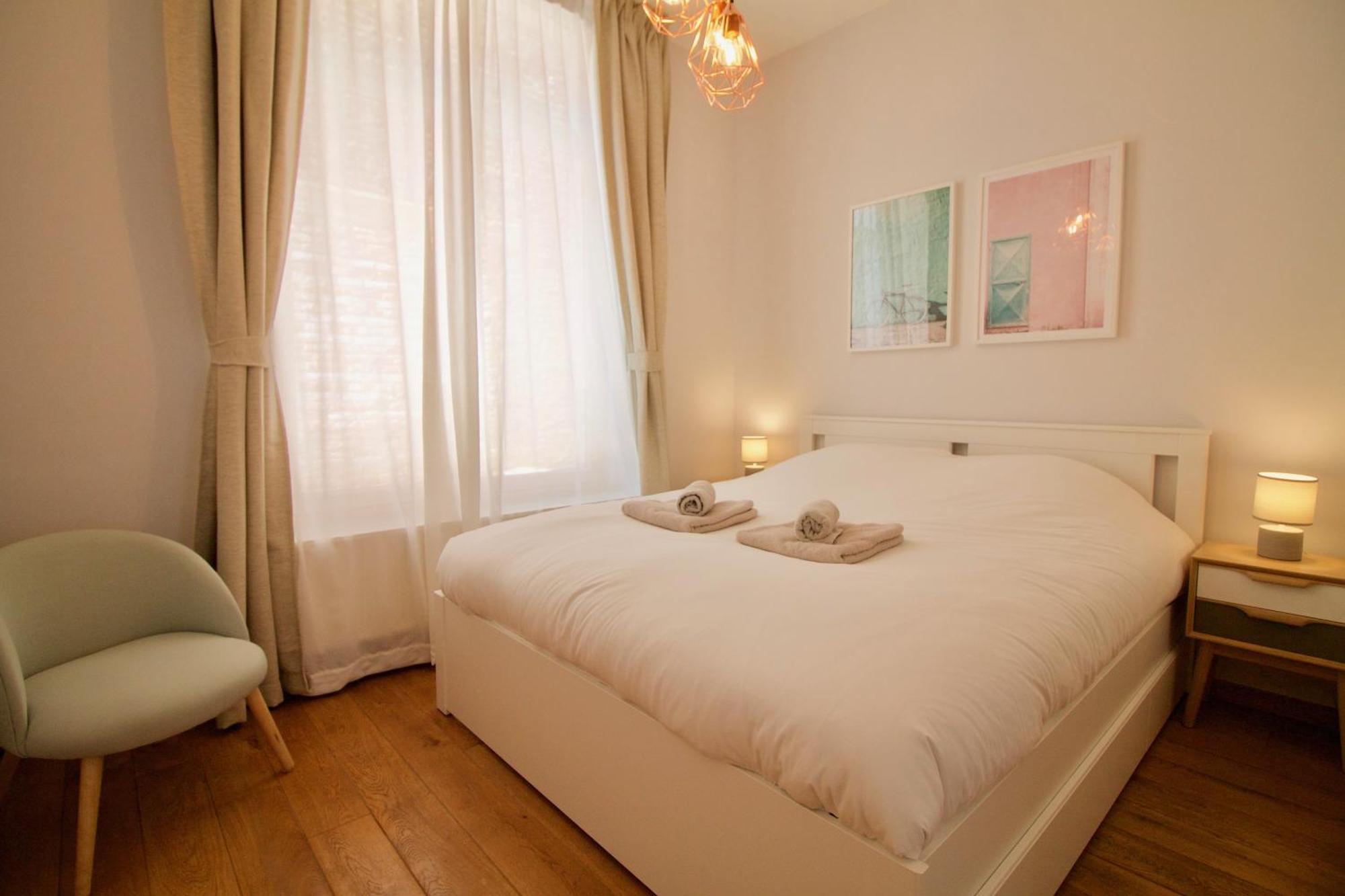 Apartment Heart Of Grand Place - Stunning 3br Triplex Brussels