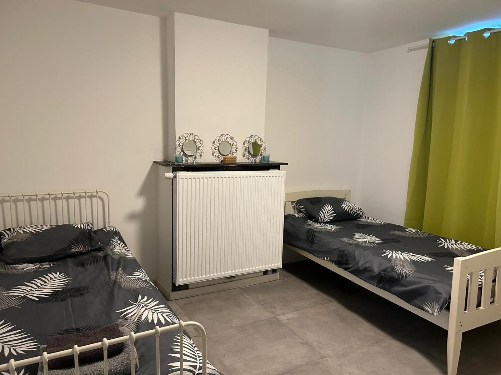 Chambre 2 Lits Simples Nhà khách